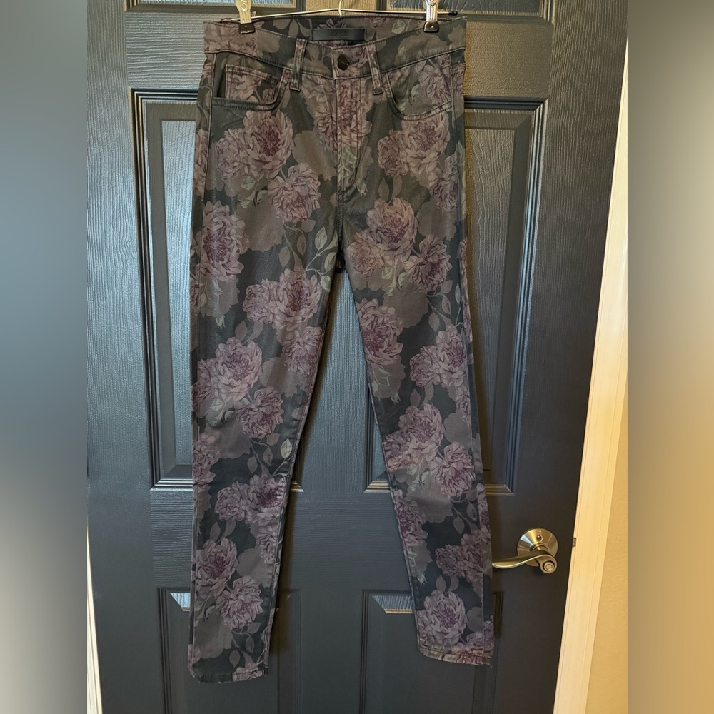 **MOVING SALE** Joe's Jeans Purple and Black Floral Pants